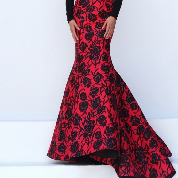 Sherri Hill Dress - Picture 2 of 2